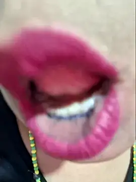 gatadeojosclaros online show from 03-16-25, 04:52