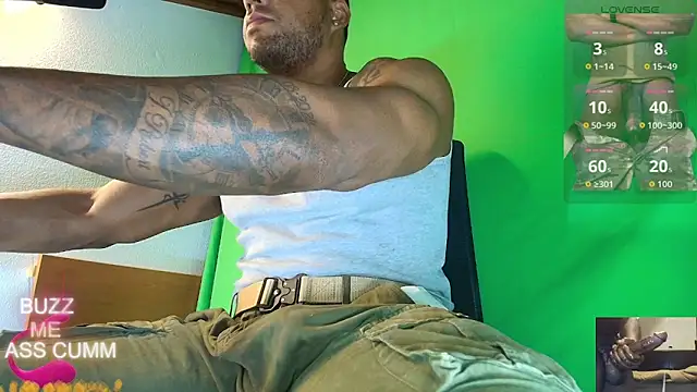 Snapshot of hot_black3 chatting on 07-04-26, 04:29 hot black3 online show from 07-04-26, 04:29