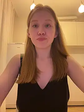Snapshot of Eva_Weyne chatting on 06-28-26, 10:27 Eva Weyne online show from 06-28-26, 10:27