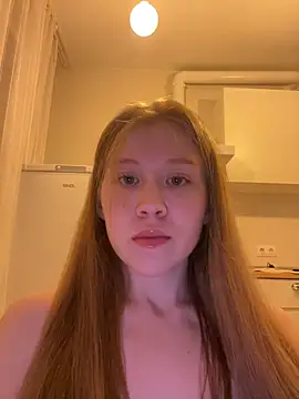Snapshot of Eva_Weyne chatting on 07-04-26, 09:43 Eva Weyne online show from 07-04-26, 09:43
