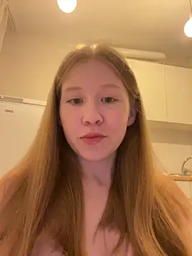 Snapshot of Eva_Weyne chatting on 07-13-26, 11:07 Eva Weyne online show from 07-13-26, 11:07