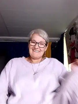 Snapshot of irinamaux chatting on 06-07-26, 07:56 irinamaux online show from 06-07-26, 07:56