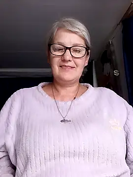 Snapshot of irinamaux chatting on 06-14-26, 05:42 irinamaux online show from 06-14-26, 05:42