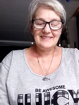 Snapshot of irinamaux chatting on 06-19-26, 11:25 irinamaux online show from 06-19-26, 11:25