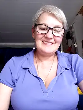 Snapshot of irinamaux chatting on 06-27-26, 12:22 irinamaux online show from 06-27-26, 12:22