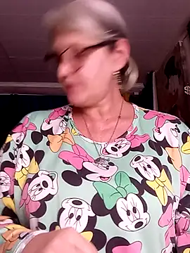 Snapshot of irinamaux chatting on 07-17-26, 12:28 irinamaux online show from 07-17-26, 12:28