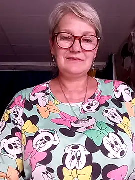 Snapshot of irinamaux chatting on 07-17-26, 02:45 irinamaux online show from 07-17-26, 02:45