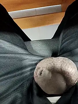 Snapshot of mr_slim_body chatting on 01-06-26, 12:20 mr slim body online show from 01-06-26, 12:20