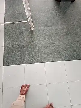 Snapshot of mr_slim_body chatting on 01-12-26, 10:42 mr slim body online show from 01-12-26, 10:42