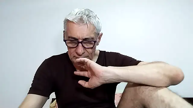 Snapshot of BIGUNCUTHARDCOCK chatting on 02-03-26, 01:26 BIGUNCUTHARDCOCK online show from 02-03-26, 01:26