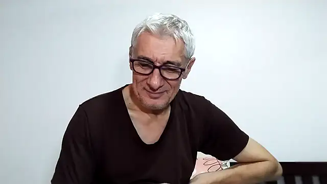 Snapshot of BIGUNCUTHARDCOCK chatting on 02-03-26, 02:53 BIGUNCUTHARDCOCK online show from 02-03-26, 02:53