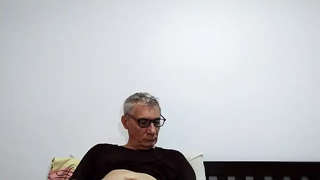 Snapshot of BIGUNCUTHARDCOCK chatting on 02-05-26, 01:54 BIGUNCUTHARDCOCK online show from 02-05-26, 01:54