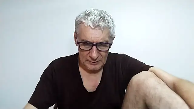 Snapshot of BIGUNCUTHARDCOCK chatting on 02-15-26, 01:13 BIGUNCUTHARDCOCK online show from 02-15-26, 01:13