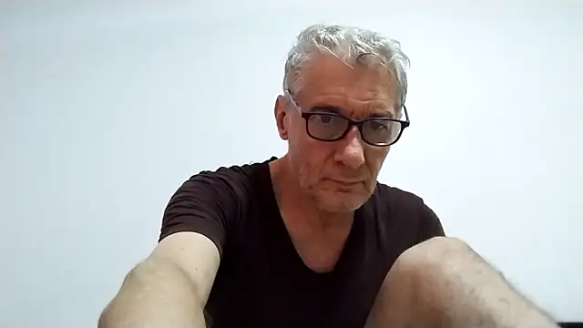 Snapshot of BIGUNCUTHARDCOCK chatting on 02-16-26, 12:40 BIGUNCUTHARDCOCK online show from 02-16-26, 12:40