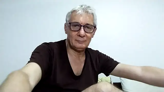 Snapshot of BIGUNCUTHARDCOCK chatting on 02-23-26, 02:14 BIGUNCUTHARDCOCK online show from 02-23-26, 02:14