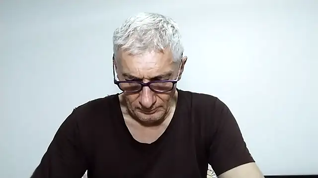 Snapshot of BIGUNCUTHARDCOCK chatting on 03-01-26, 01:46 BIGUNCUTHARDCOCK online show from 03-01-26, 01:46