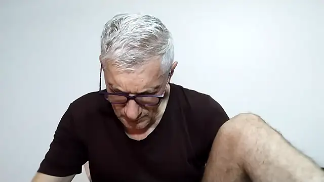 Snapshot of BIGUNCUTHARDCOCK chatting on 03-03-26, 01:45 BIGUNCUTHARDCOCK online show from 03-03-26, 01:45