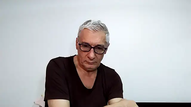 Snapshot of BIGUNCUTHARDCOCK chatting on 03-08-26, 01:14 BIGUNCUTHARDCOCK online show from 03-08-26, 01:14