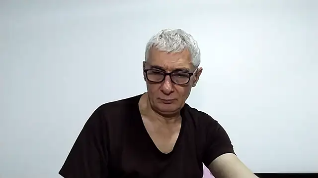 Snapshot of BIGUNCUTHARDCOCK chatting on 03-16-26, 01:48 BIGUNCUTHARDCOCK online show from 03-16-26, 01:48