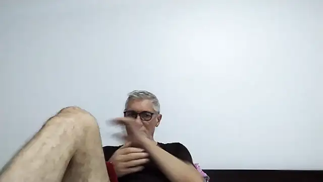 Snapshot of BIGUNCUTHARDCOCK chatting on 03-21-26, 12:37 BIGUNCUTHARDCOCK online show from 03-21-26, 12:37