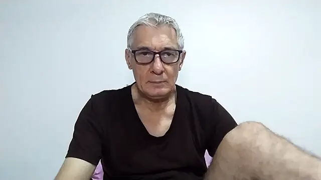 Snapshot of BIGUNCUTHARDCOCK chatting on 04-01-26, 12:11 BIGUNCUTHARDCOCK online show from 04-01-26, 12:11