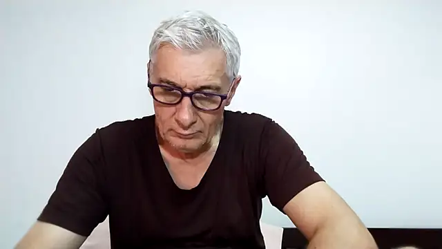 Snapshot of BIGUNCUTHARDCOCK chatting on 04-04-26, 01:37 BIGUNCUTHARDCOCK online show from 04-04-26, 01:37