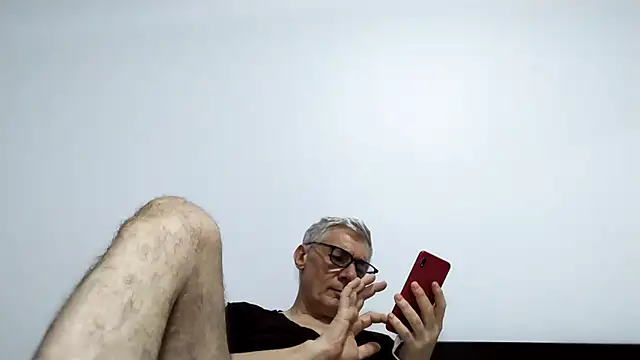 Snapshot of BIGUNCUTHARDCOCK chatting on 04-07-26, 02:50 BIGUNCUTHARDCOCK online show from 04-07-26, 02:50