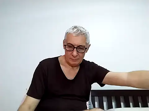 Snapshot of BIGUNCUTHARDCOCK chatting on 04-11-26, 02:38 BIGUNCUTHARDCOCK online show from 04-11-26, 02:38