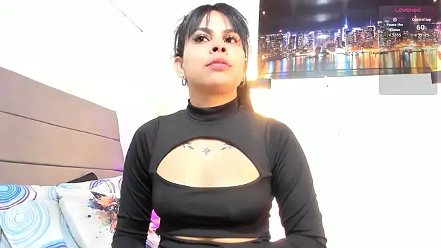 Julieta Coopeer  online show from 05-30-26, 10:01