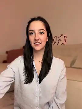 Snapshot of _Juliette chatting on 03-26-26, 08:14 Juliette online show from 03-26-26, 08:14