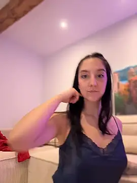 Snapshot of _Juliette chatting on 04-22-26, 06:53 Juliette online show from 04-22-26, 06:53