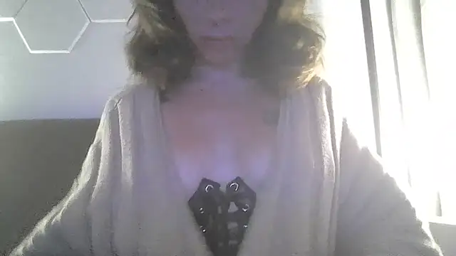 Snapshot of greedybratt chatting on 07-07-26, 03:53 greedybratt online show from 07-07-26, 03:53