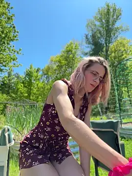 DanaeJustine online show from 05-26-26, 05:42