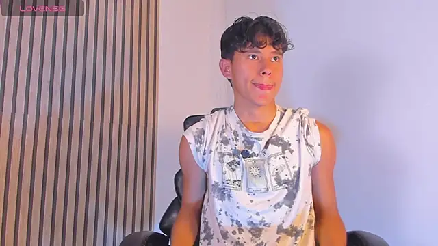 Snapshot of Angel_esteban_fx chatting on 05-08-26, 08:36 Angel esteban fx online show from 05-08-26, 08:36