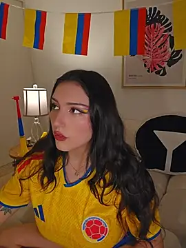 freya bella  online show from 06-19-26, 06:18