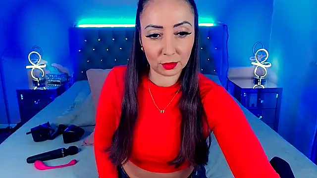 LeeTizia online show from 02-13-26, 05:42