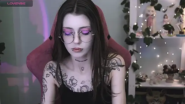 prettybones online show from 07-08-26, 10:36