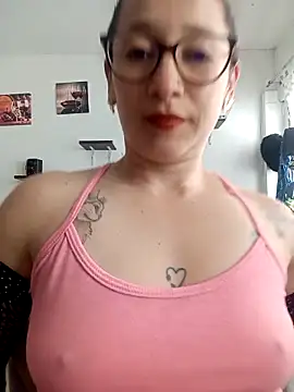 emilypoppy3 online show from 02-26-26, 07:02