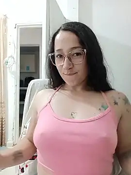 Snapshot of emilypoppy3 chatting on 07-14-26, 08:03 emilypoppy3 online show from 07-14-26, 08:03