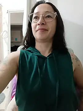Snapshot of emilypoppy3 chatting on 07-16-26, 07:09 emilypoppy3 online show from 07-16-26, 07:09