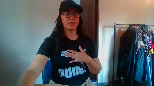 brittanycheeks online show from 03-10-25, 08:12