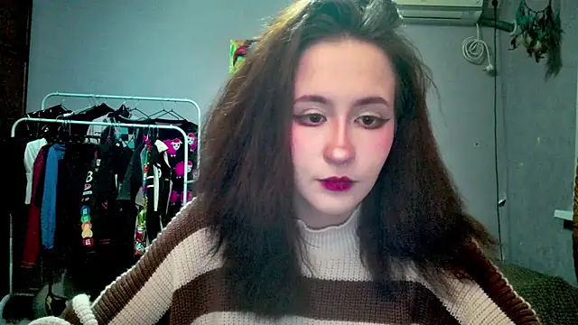 JoannaTompson online show from 10-04-25, 10:52