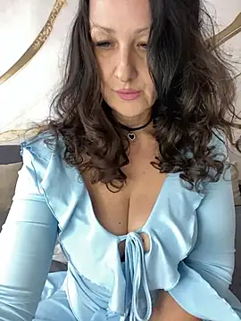 Katie-n online show from 05-25-26, 07:03