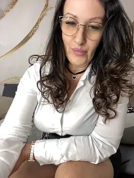 Katie-n online show from 06-15-26, 02:41