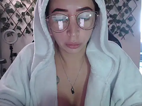 jeiana4u online show from 05-15-26, 06:04