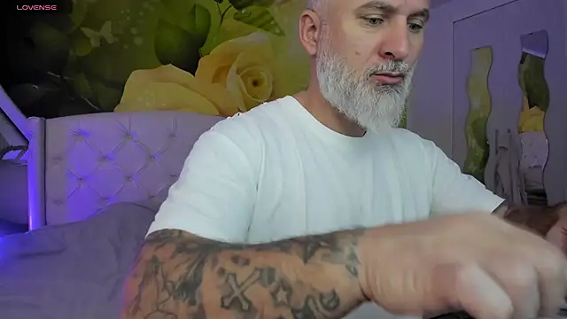 Snapshot of BlowMyXXL chatting on 01-17-26, 10:53 BlowMyXXL online show from 01-17-26, 10:53