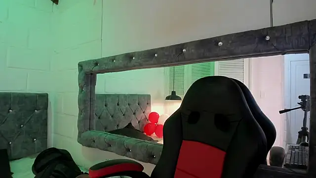 sarajhonson dl online show from 02-26-25, 08:11