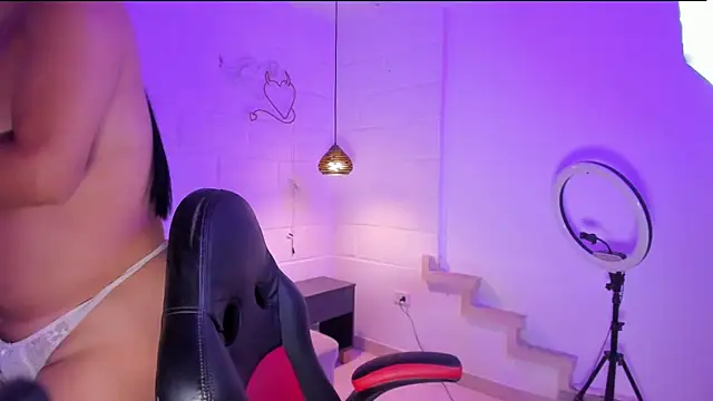 sarajhonson dl online show from 02-18-26, 04:58