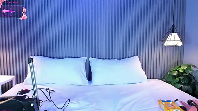 MaluDiaz online show from 02-28-25, 05:48