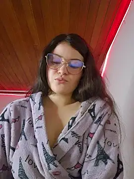 juli05star20 online show from 03-30-26, 02:34